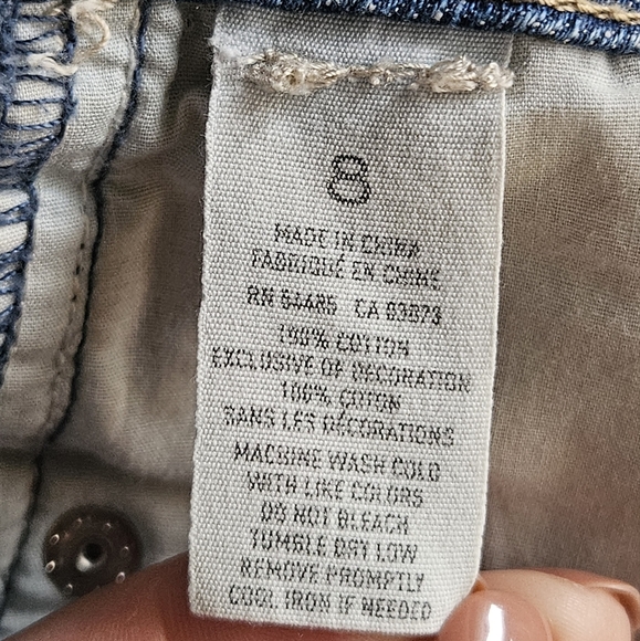 American Eagle Distressed Jean Shorts in Women's Size 8 - Picture 5 of 16